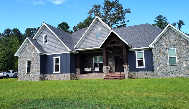 Masters Week Charming 3-bedroom house with fitness room and AC in Clarks Hill.