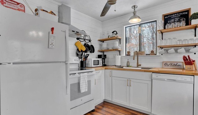 Masthope Cottage - Hot Tub, Arcades, Ski, Pools, Lake, Tiki Bar, Restaurant