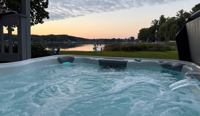 Maston Lake Cottage: Sun, Sand & Serenity – Make Summer Memories at Maston Lake!