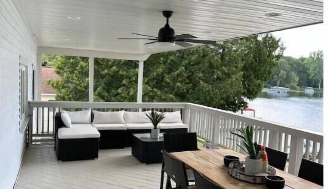 Maston Lake Paradise-Sleeps 12-Lake Getaway! Sand Lake MI