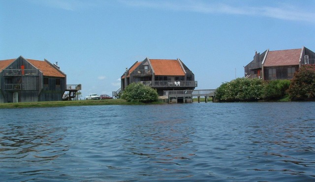 Matagord Dunes Town House 2 on Matagorda Beach with large pool