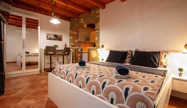 MATEO Studio with Terrace