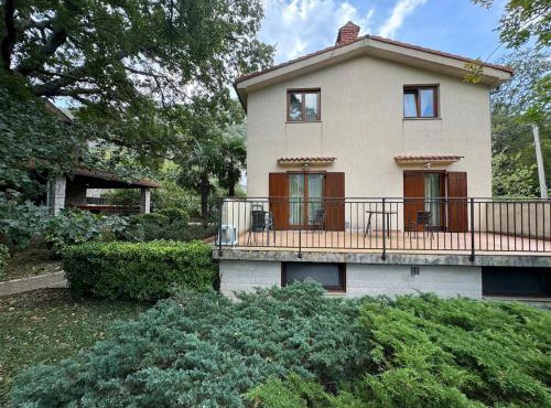 Mates house in Tribalj - 3 bedroom house