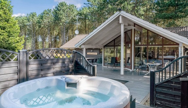 "Matine" - 800m from the sea by Interhome