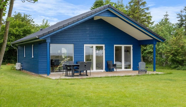 "Mato" - 100m from the sea by Interhome