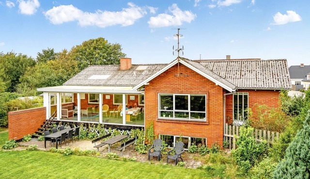 "Mats" - 5.3km from the sea by Interhome