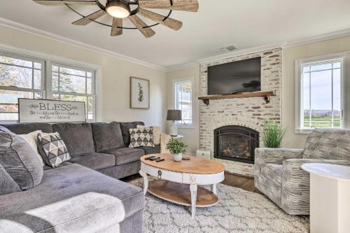 Mattituck Home w/Fireplaces - Near Wineries