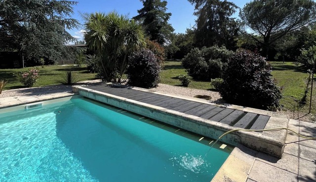 Maubourguet Villa - Sleeps 10 - Pool & Games