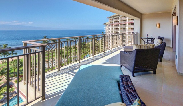 Maui Resort Rentals - Exclusive Hyatt Residence Club 1BR Oceanfront Upper Floor Viilla