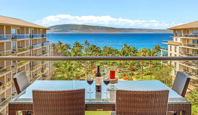 Maui Resort Rentals: Honua Kai K725 - 7th Floor 3BR w/Ocean Views in Every Room!