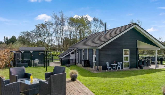 "Maunu" - from the sea by Interhome