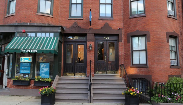 Maverick Suites at 400 Columbus Ave