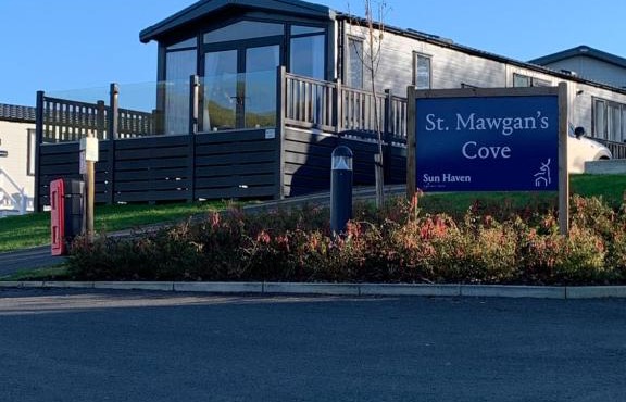 Mawgan Pads Lazy Days Lodge