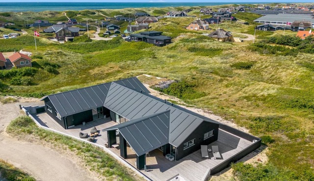 "Maximiliane" - from the sea by Interhome