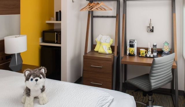 Maximum Comfort for You! Complimentary Welcome Drink, Pet-friendly Property!