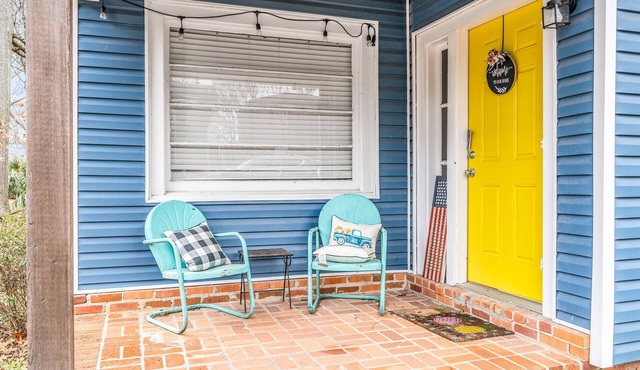 Maxwell 104 Cotton District, Parking, Pet-Friendly