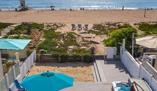 May 10% Off - Beachfront House - New Remodel - Views, Spa + Deck