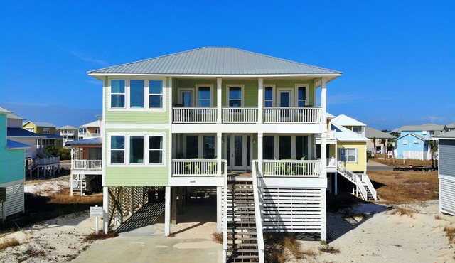 May 30- June 6 Open! Pools, Tennis, Great Views!