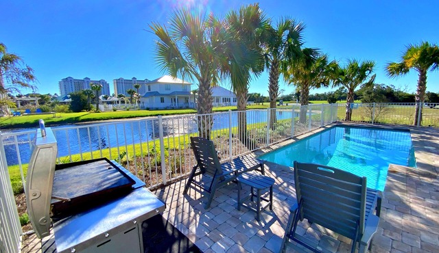 May 30- June 6 Open! New w/Private Heated Pool