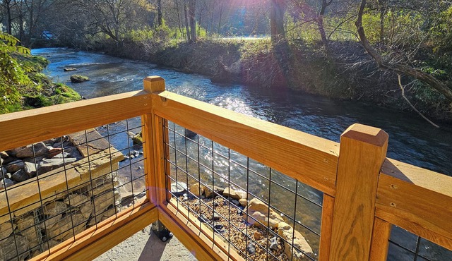May Specials! Creekside Retreat @ Autumn's Bend! Private-Games-Firepit