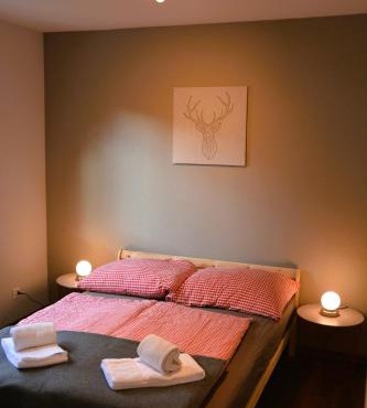 Mayers Swiss House, private home for 2-6 guests