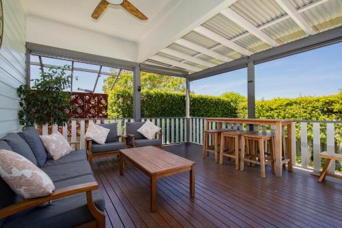 Mayfield Grove - Vintage Escape with Modern Comfort