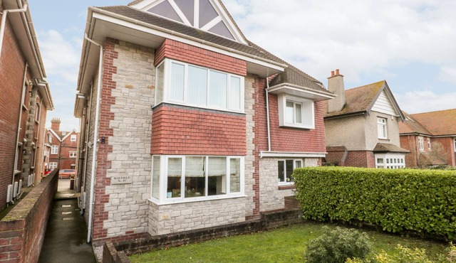 MAYFLOWER, family friendly, character holiday cottage in Swanage