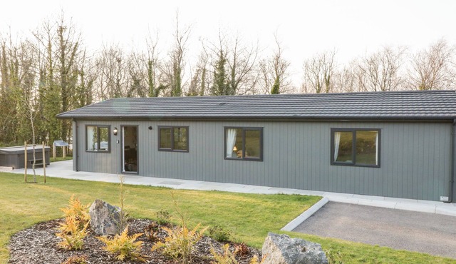 MAYFLOWER, pet friendly, country holiday cottage in Ashwater