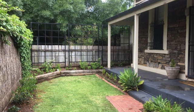 Maylands Cottage-Charming Bluestone House