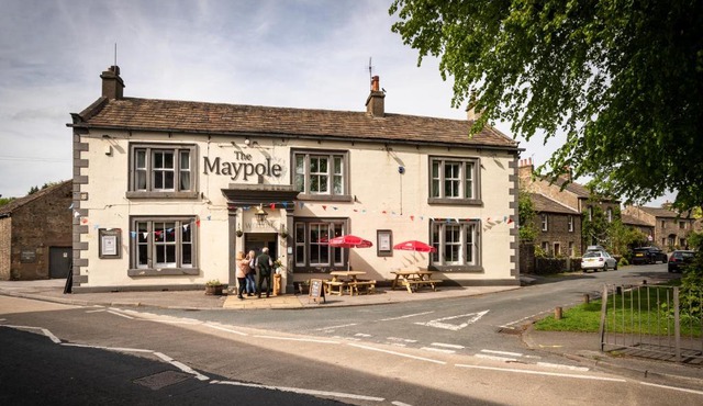 Maypole Inn