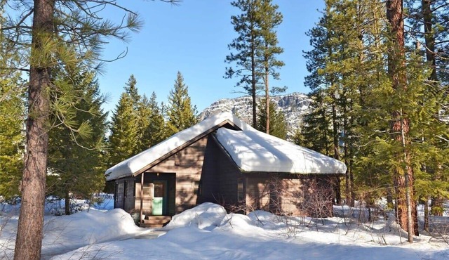 Mazama Panorama - 2 bedroom cabin at Wilson Ranch