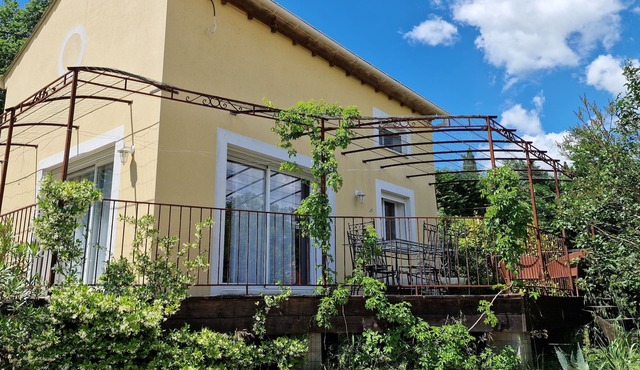 Mazet Élégant et Confortable