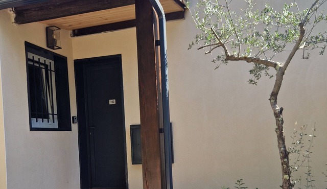 Mazet de Charme Avec Jacuzzi au Calme