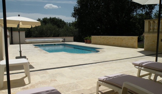 Mazet with pool 6kms from Uzes