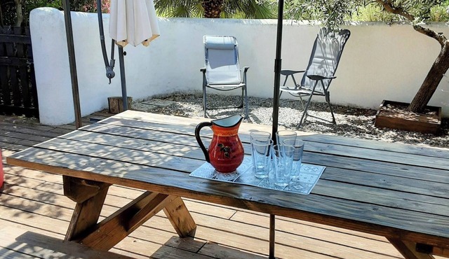 Mazet 50m2, Proche des Plages et du Village, Entouré D'espaces Verts