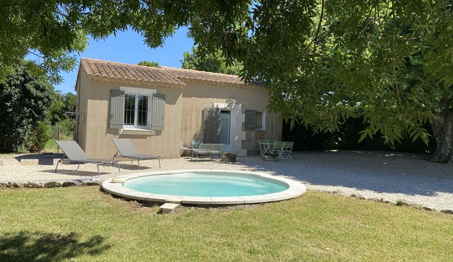 Mazet provencal with pool in Saint Remy de Provence