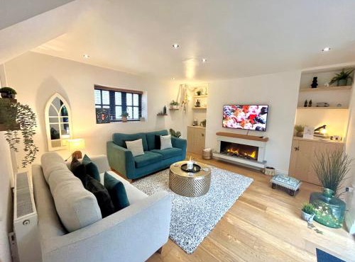 MC 2 bed central location - no parking