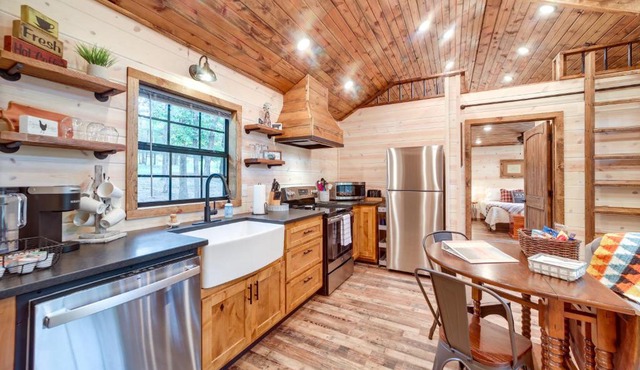McAlester Vacation Rental w/Private Hot Tub