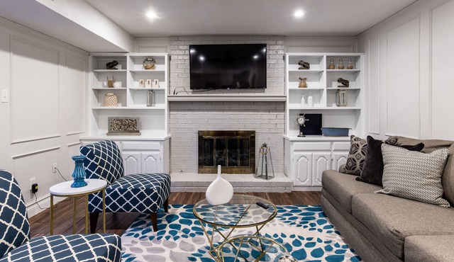 McCartney · Entertainment District Arlington-5 Bedrooms