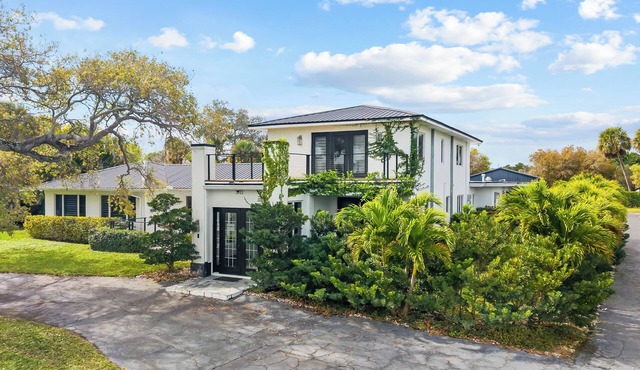McCarty Mansion - Fort Pierce Waterfront Paradise - 7Br/6Ba - Sleeps 20