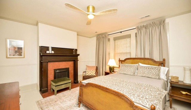 McCauley House D | Private, Quaint *Chefs Kiss*