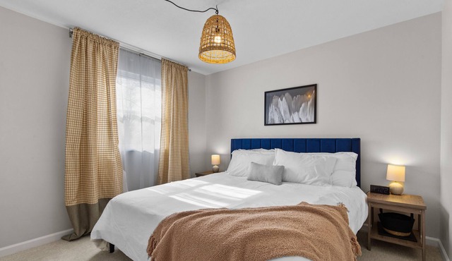 McClay House | Top wedding venue across the street