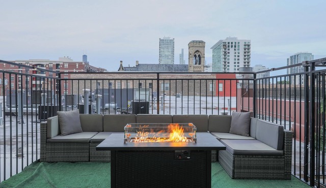 McCormick Patio skyline view 2b/2b with optional Parking/sleep 6