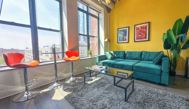 McCormick Place 2b/2b family unit with optional parking for up to 8 guests