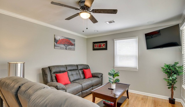 McCormick Vacation Rental: 2 Mi to Lake Thurmond!