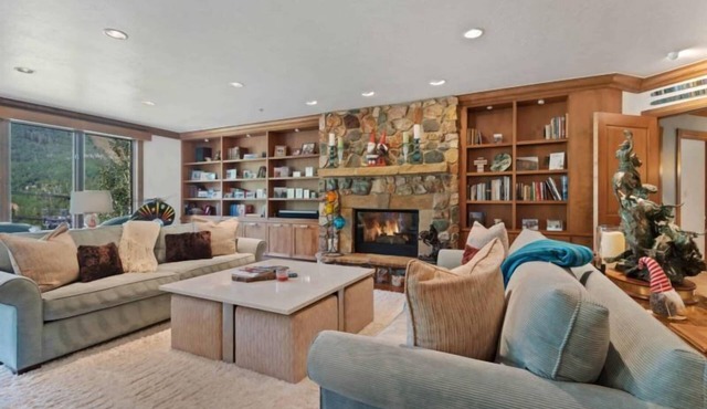 McCoy Peak 305 - 5 Bedroom Residence