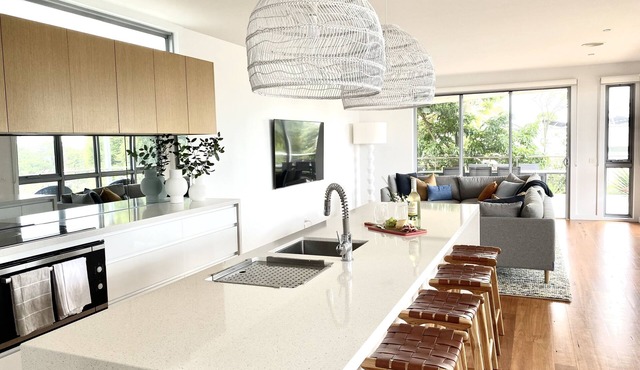 McCrae Beach Luxury Family Escape