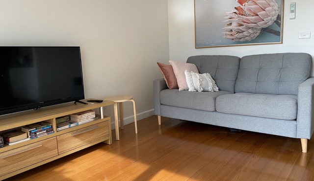 McCrae beach Villa on Wattle Place, a 5 mins walk to the beach