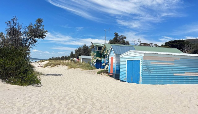 McCrae Beachfront Vacation Home- 4 bedrooms