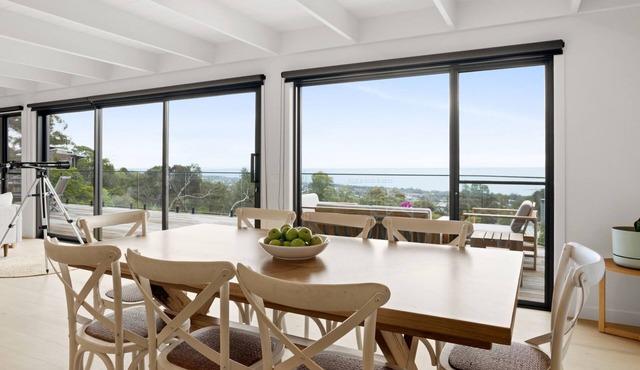 McCrae Views - 4 Bedroom Holiday House